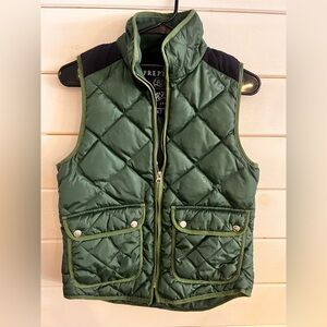 Lauren James Green Quilted Puffer Womens Vest trendy preppy chic